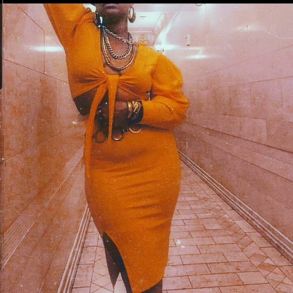 Women's Plus Size 2X Crop Top & Skirt Set - Picture 4 of 7